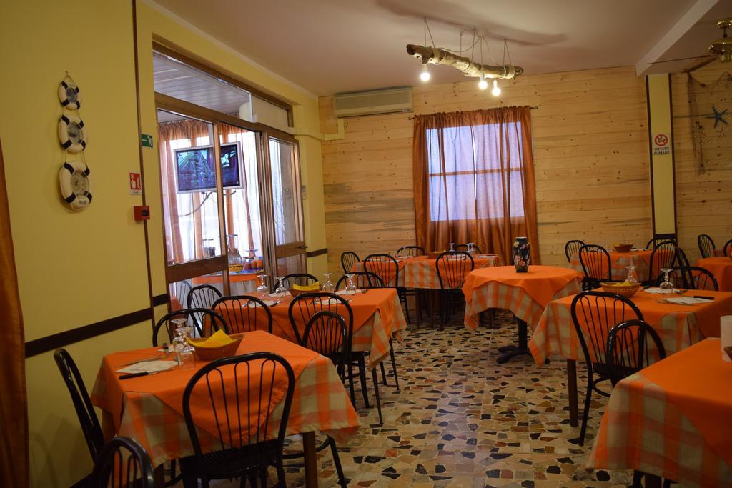 Hotel Ottavia Rimini Exteriör bild