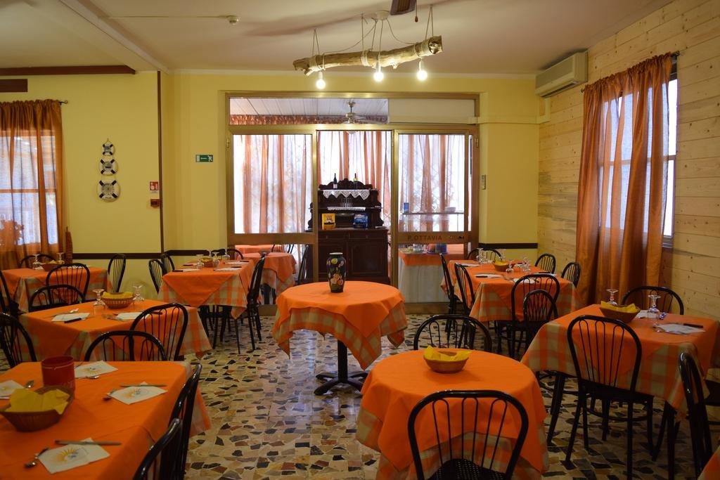 Hotel Ottavia Rimini Exteriör bild
