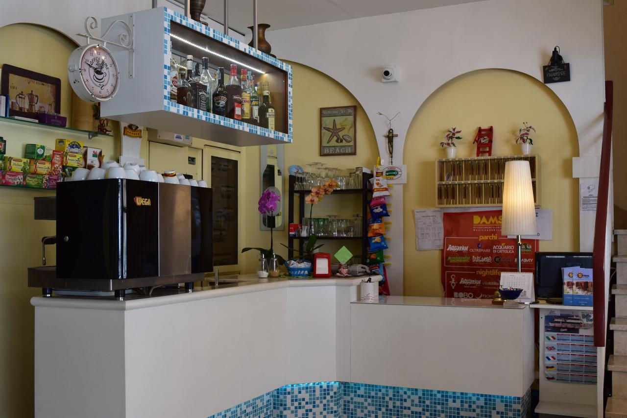 Hotel Ottavia Rimini Exteriör bild