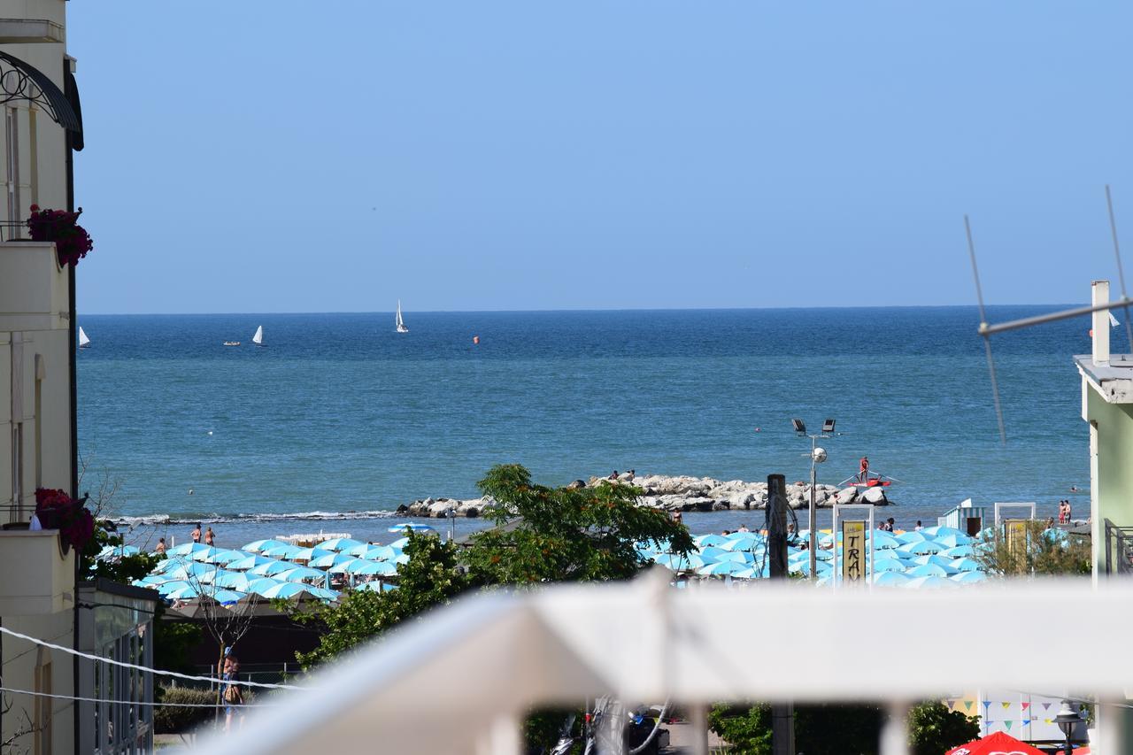 Hotel Ottavia Rimini Exteriör bild